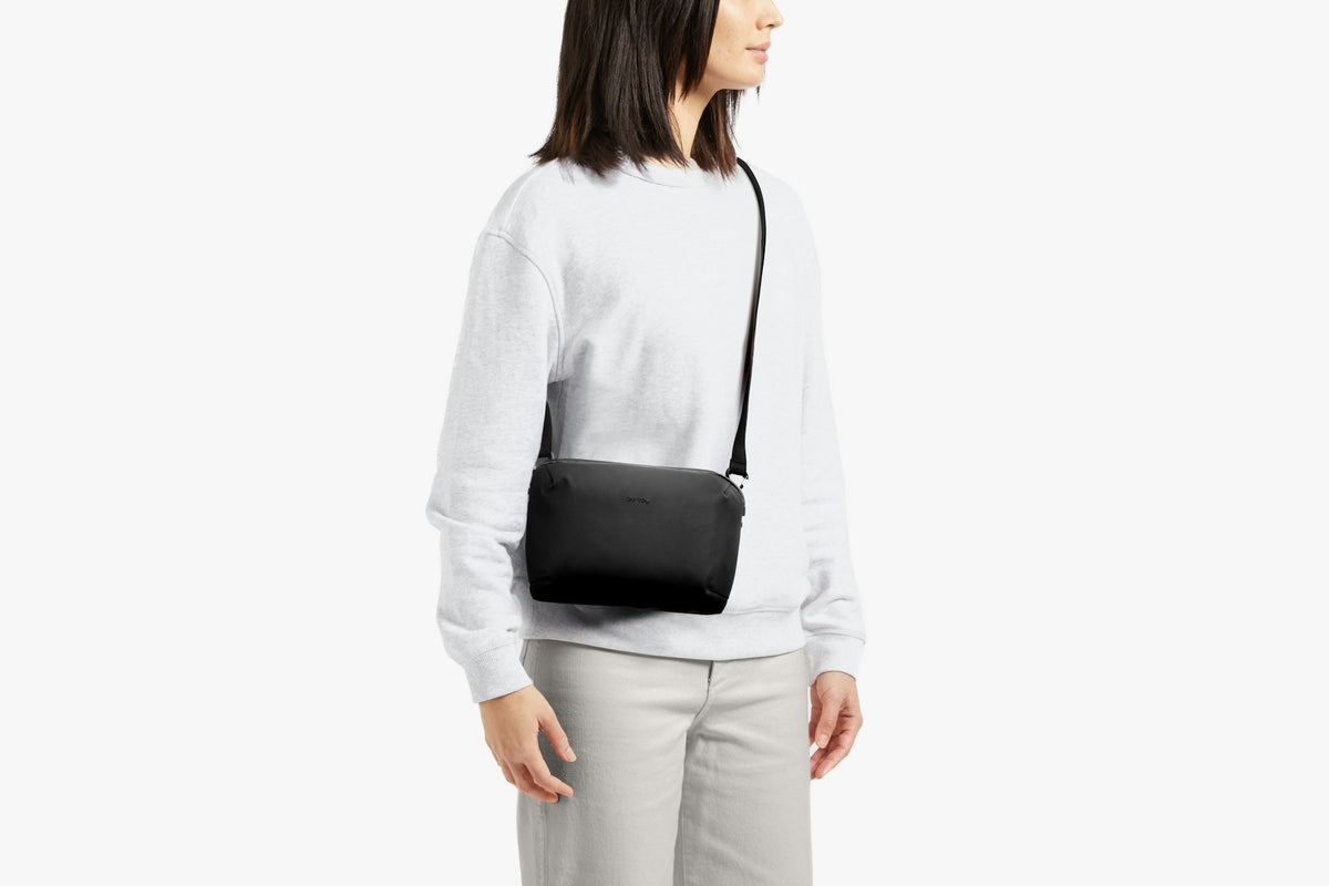 Venture Travel Crossbody - US 6014