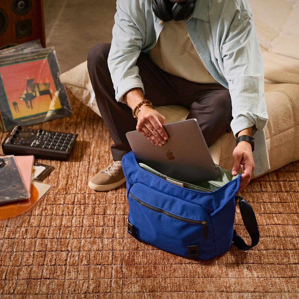 Classic Messenger 13L - US 5700