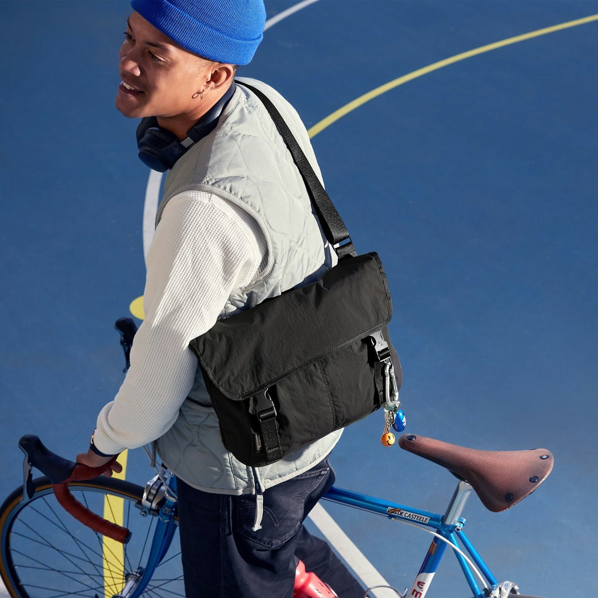 Cinch Messenger - US 9128