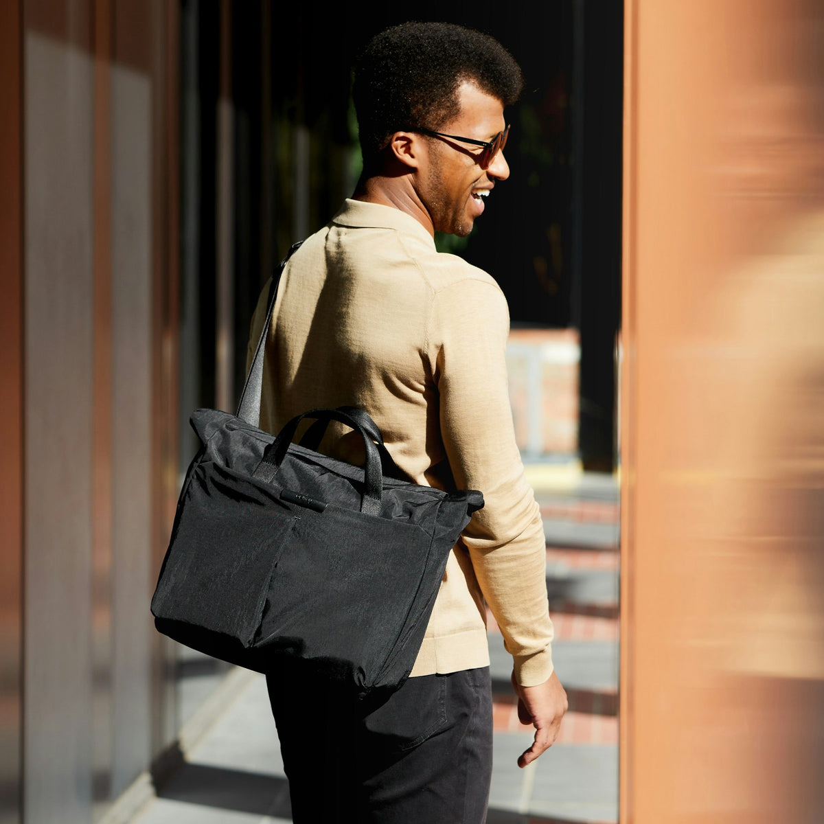 Tokyo Messenger Bag 14" - US 4747