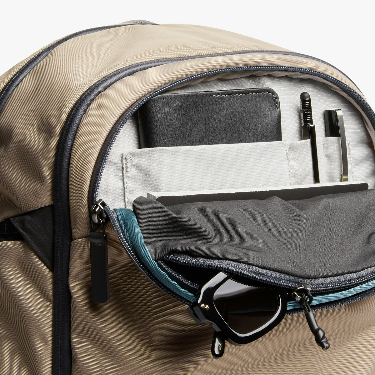Transit Workpack Pro 22L - US 2466