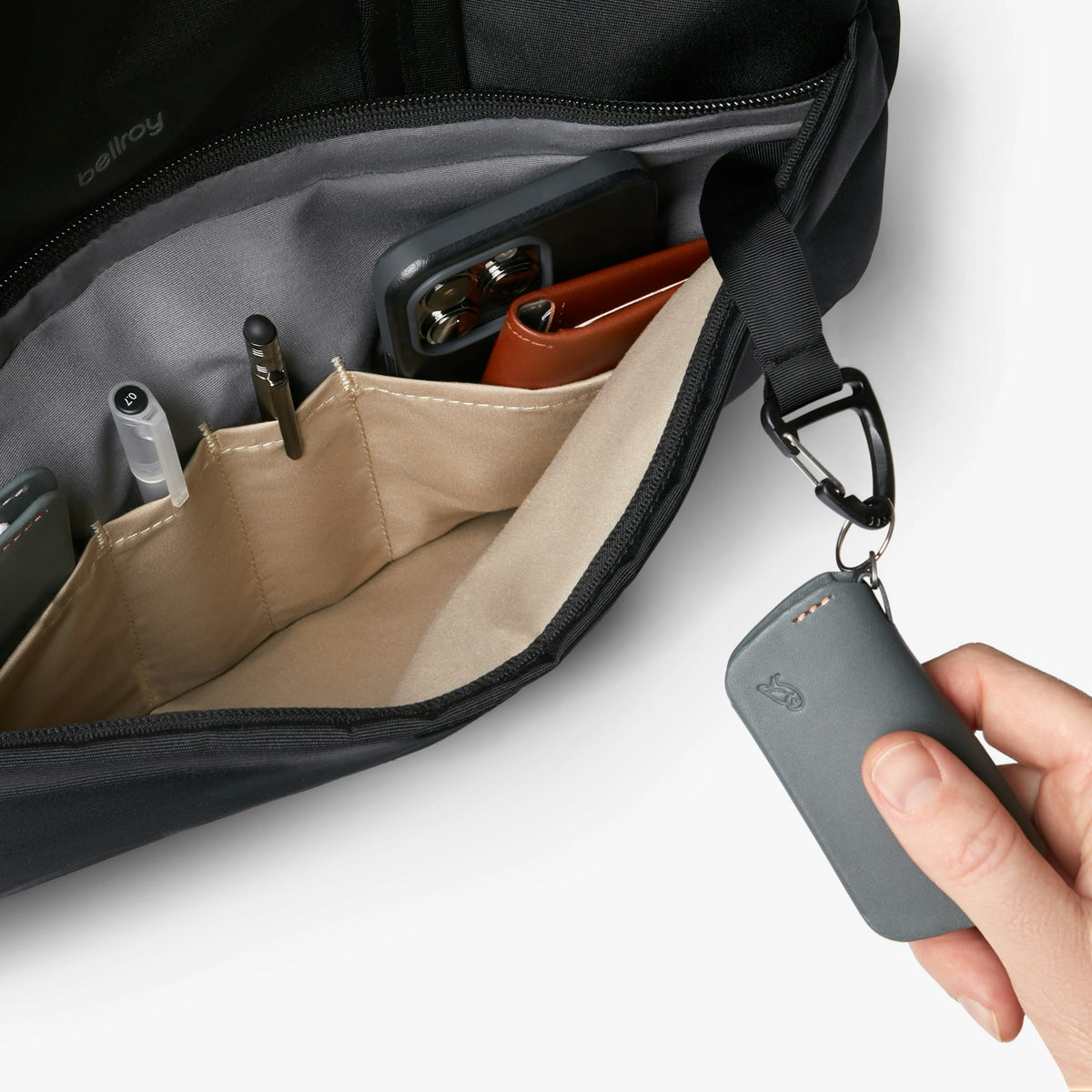 Via Work Bag - US 9744