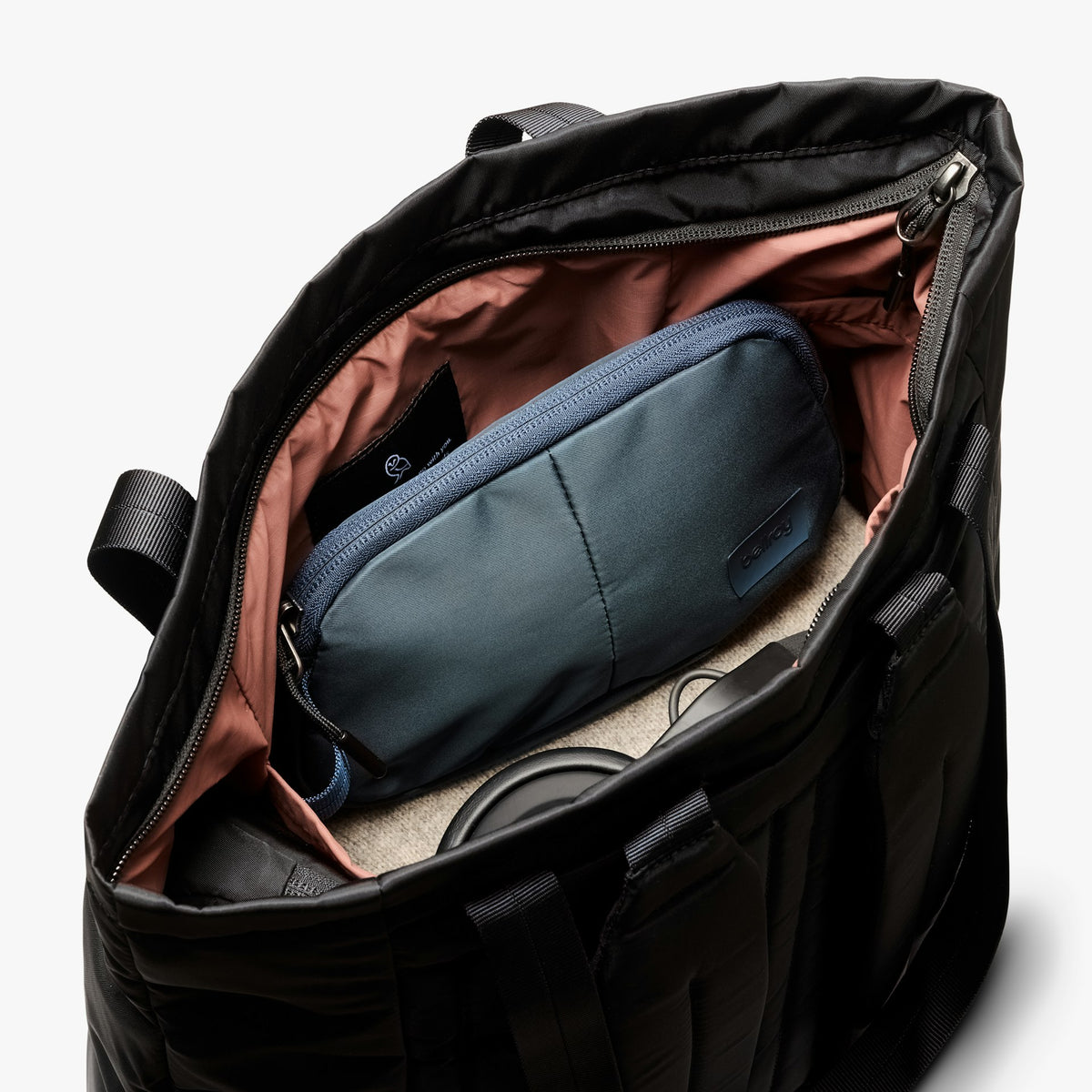 Laneway Daily Pouch - US 1794