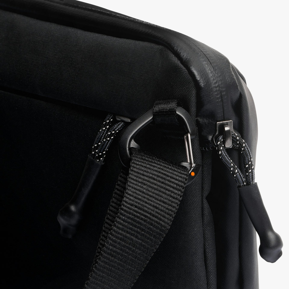 Venture Travel Crossbody - US 6014