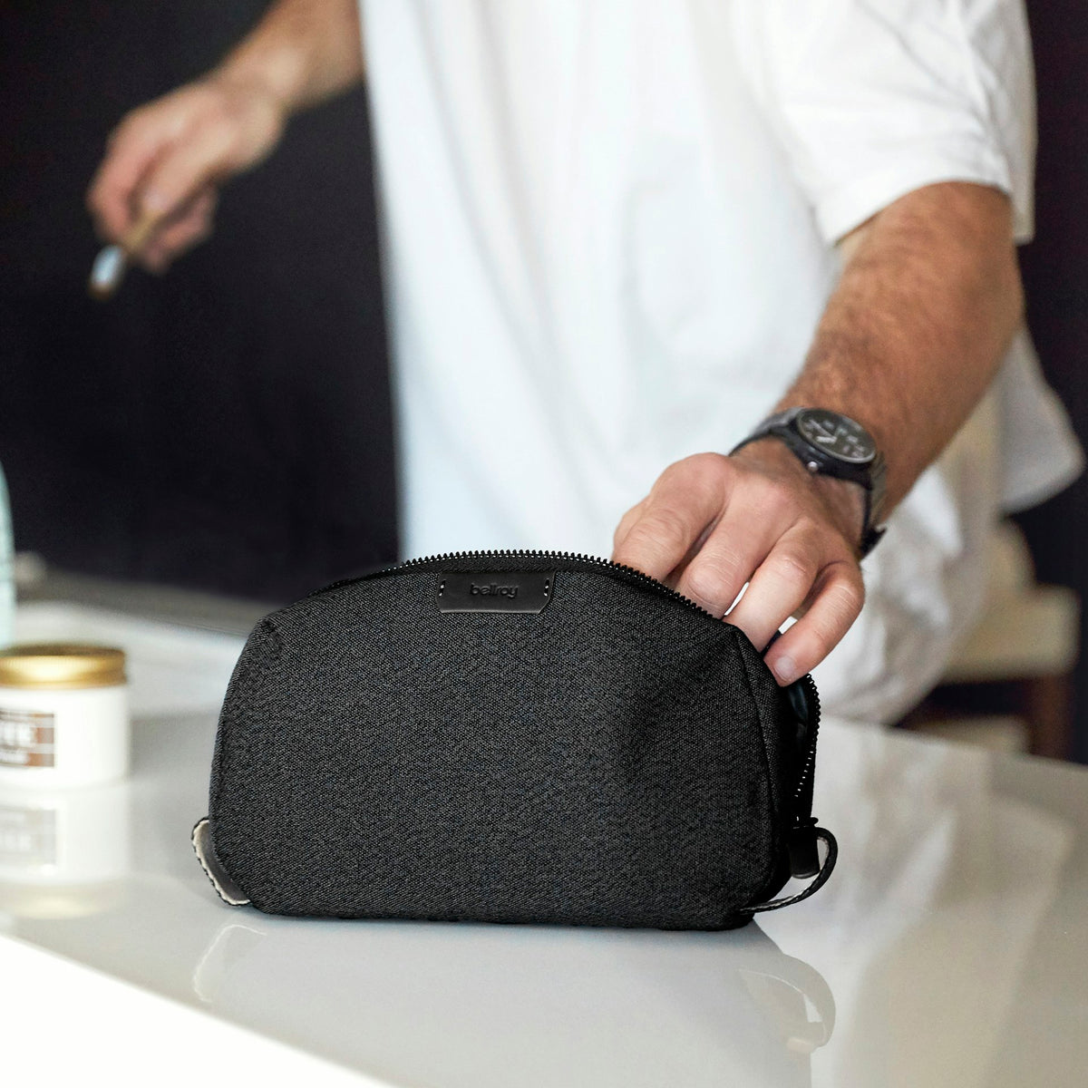 Toiletry Kit - US 5410